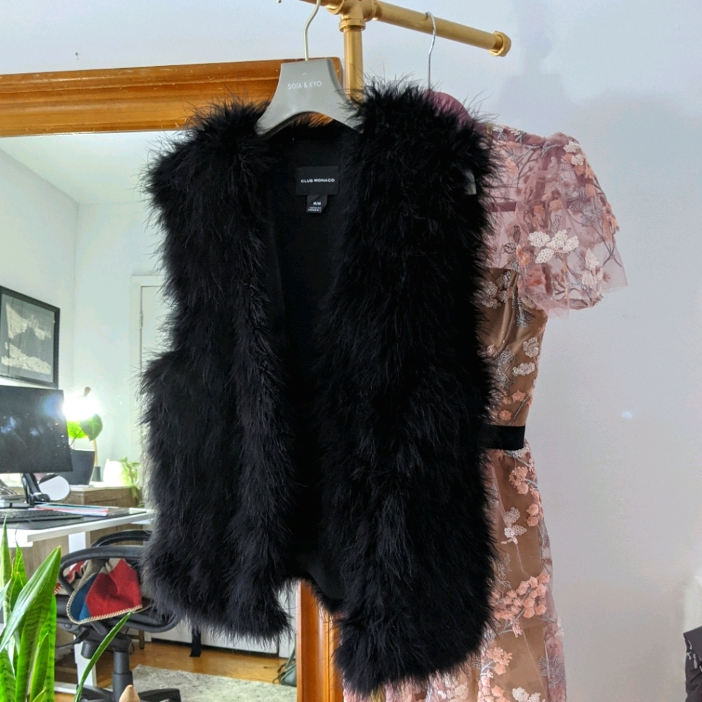 Fashion classic Feather Vest